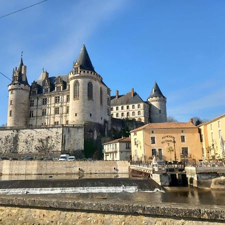 Maison De Campagne, Bulle De Verdure Montbron 外观 照片