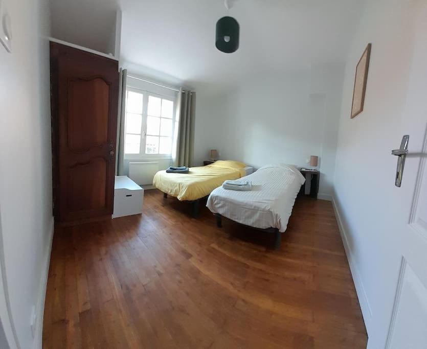 Maison De Campagne, Bulle De Verdure Montbron 外观 照片