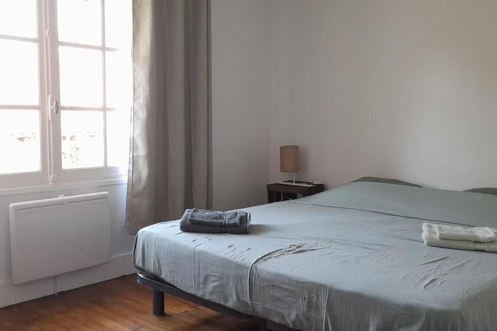 Maison De Campagne, Bulle De Verdure Montbron 外观 照片